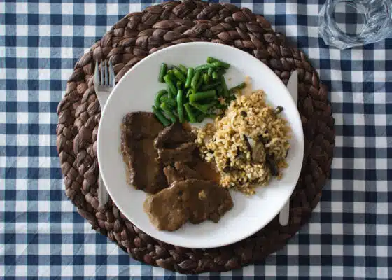 Steak With Bulgur And Green Beans