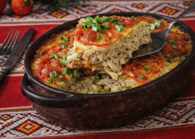 Тиквички с пилешко на фурна, лесна и вкусна рецепта